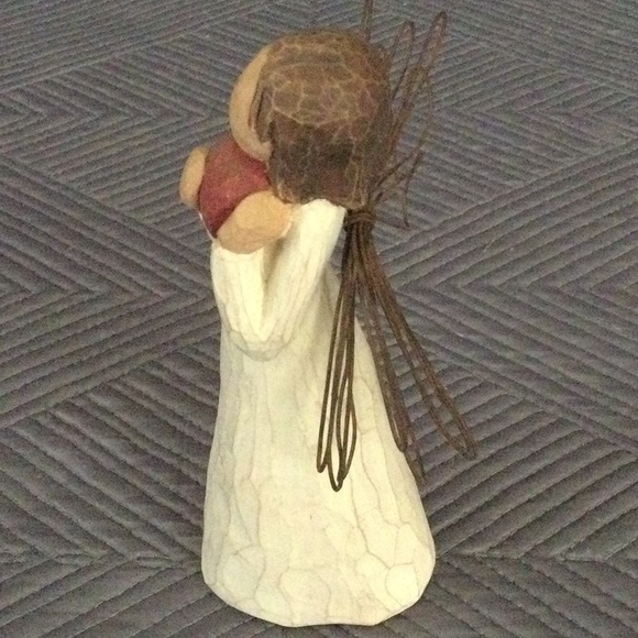 Willow Tree Angel of the Heart by Demdaco - Picture 4 of 6